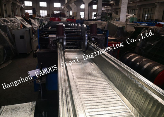 La CINA Strato d'acciaio Comflor di Decking galvanizzato abitudine 80 60 piattaforma del metallo di 210 composti fornitore